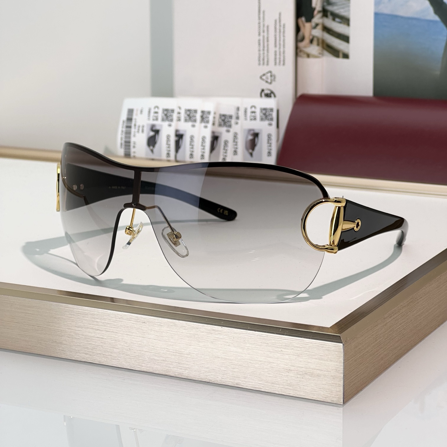 Sunglasses For Men Women Fashion 2174 Designer Windshield Retro Avant-Garde Goggles Leisure Style Anti-Ultraviolet CR39 Metal Oval Frameless Glasses