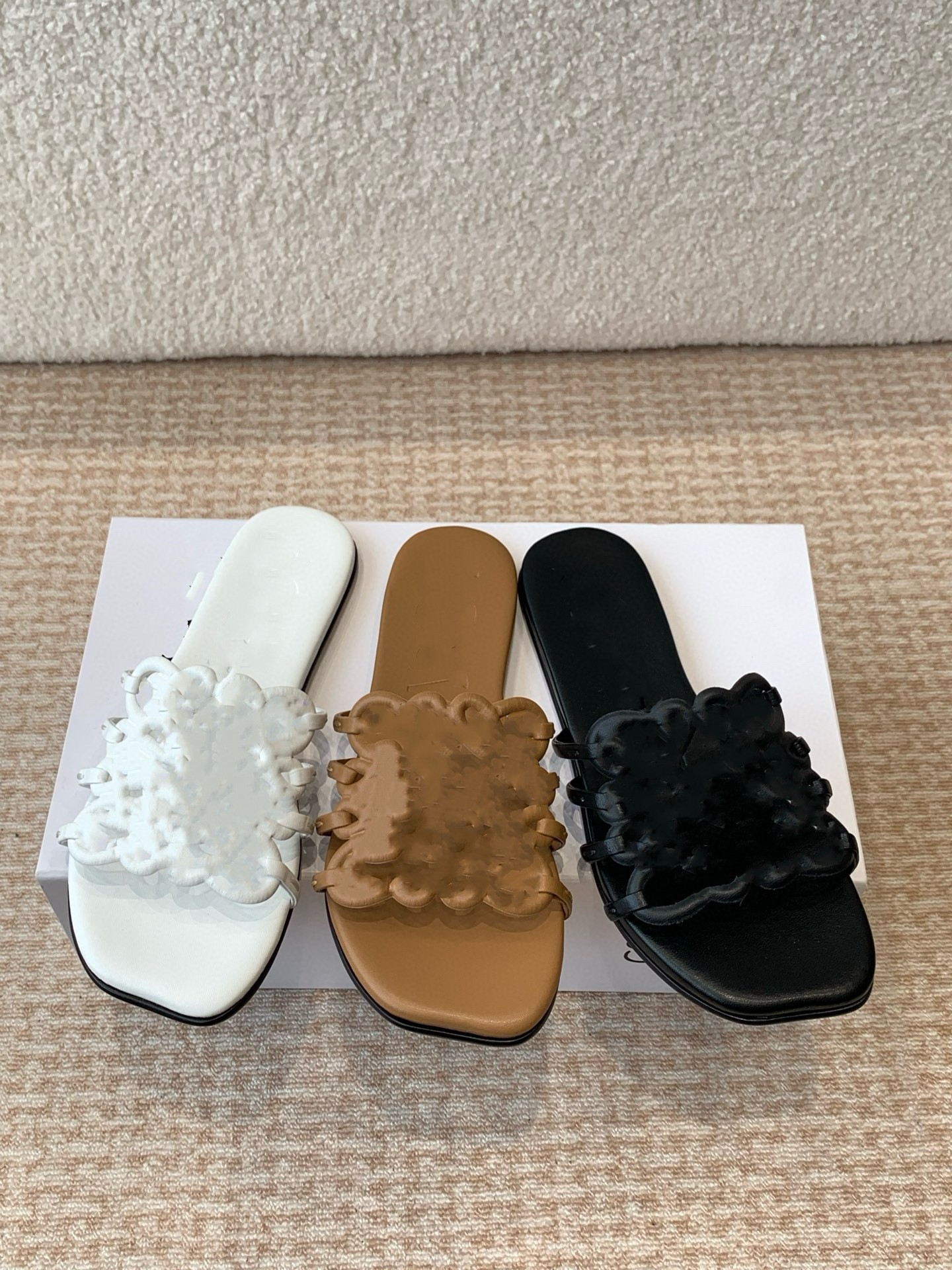 2025 Spring & Summer Designer Slippers with Embossed Silk Fabric and Sheepskin Inner Sole Available in Multiple Colors (Sizes 35-43) Two cross strip