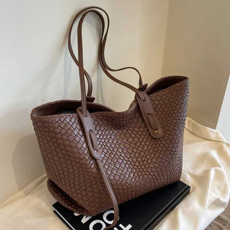 New Women Solid Color Multifunctional Handbag Minimalist Ladies Shoulder Bag Lightweight Commuting Handbag For Daily Pffice Use W251104