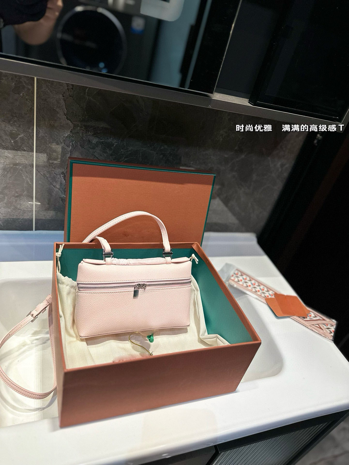 X76 Sac à bandoulière de créateur Sacs pour appareil photo Sacs de luxe All-match Ladies New Women's Bags