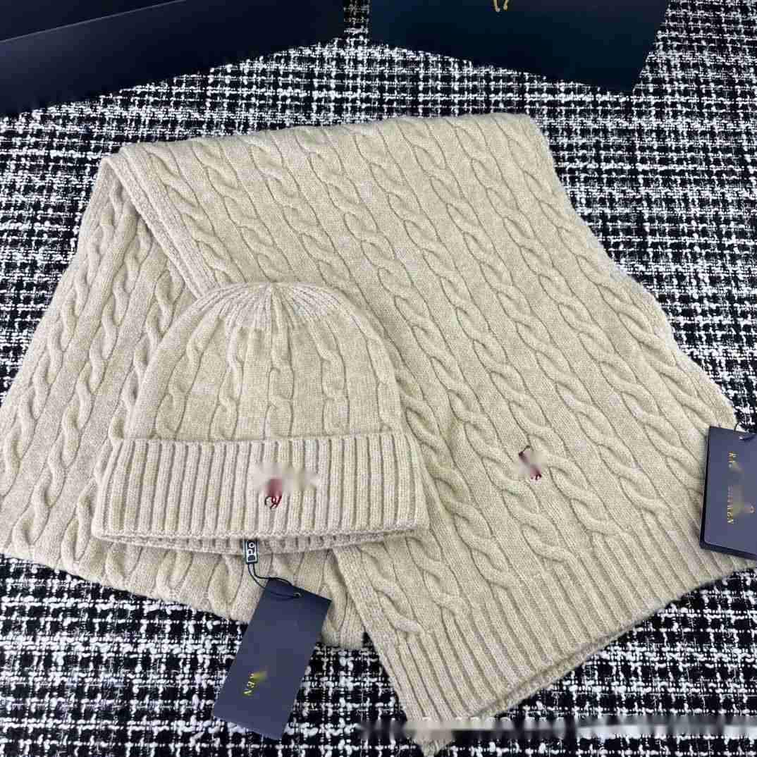 Fashionable winter new style embroidered checkered woolen vintage British-style scarf and hat set J251105