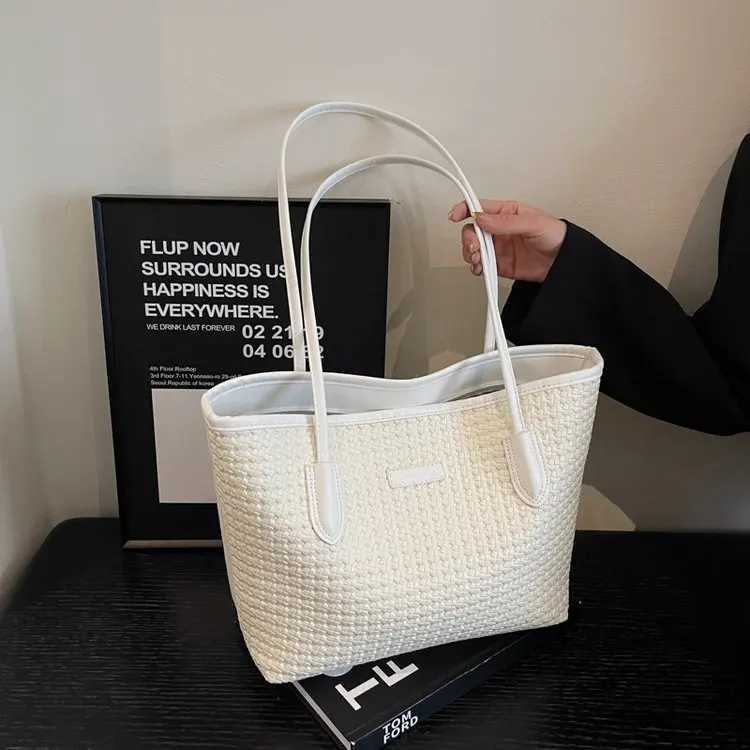 2025 Summer 2035 New One-size-fits-all High-end Fashion Zipper PU Shoulder Bag Tote Bag W251104
