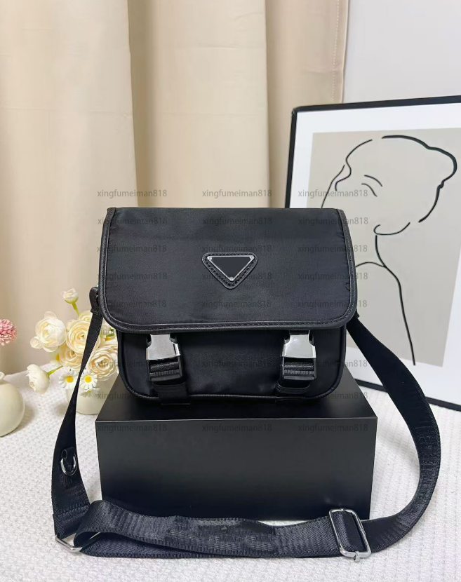 2025 New young men's Oxford cloth shoulder bag Crossbody bag Waterproof nylon fabric leisure large capacity commuter bag Backpack briefcase Pos