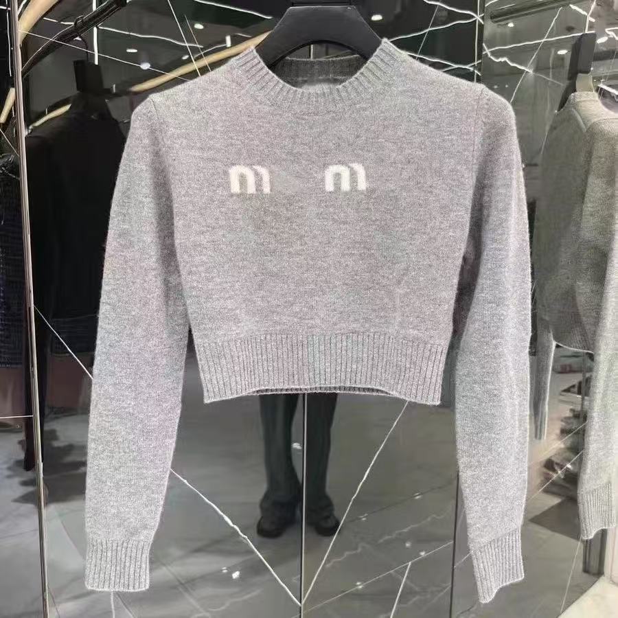 T-shirt tricoté de luxe pour femmes, pull court à manches longues, pull rond, automne et printemps