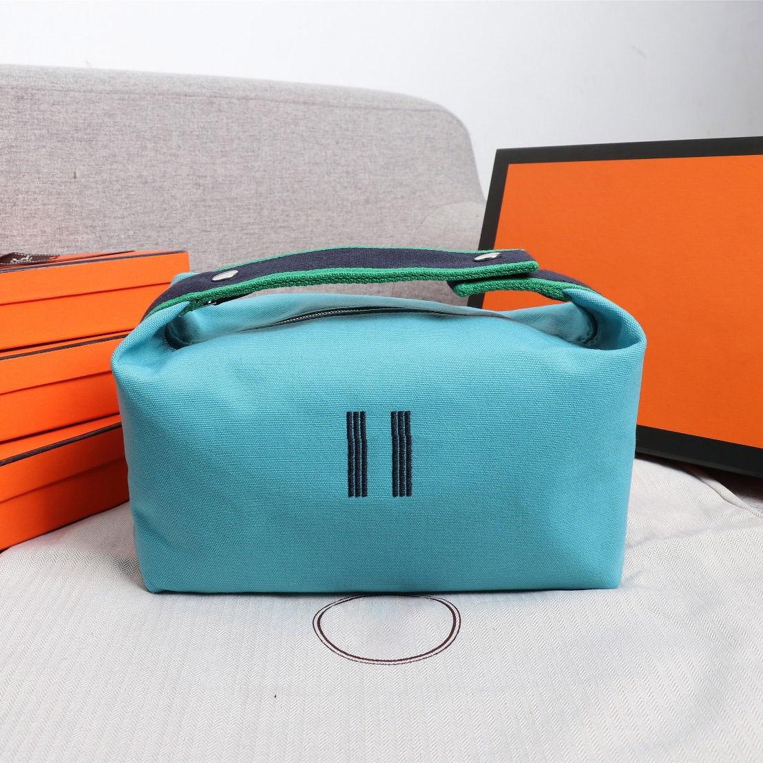 Mirror quality Canvas travel cosmetic bag for Woman fashion Shoulder Clutch Designer makeup bag Luxury toiletry handbag man orange Crossbody tote-image-984899866