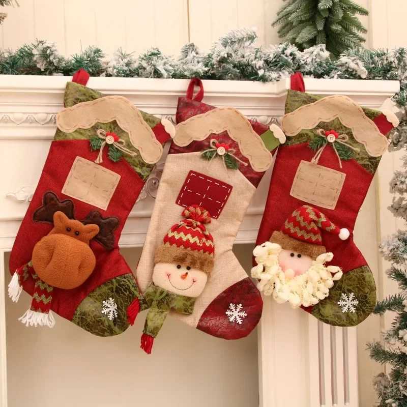 Christmas Cartoon Gift Bag Christmas Festival Child Doll Pendant Candy Bag Christmas Party Linen Spl Decoration Socks Bag H251107-image-1083630318