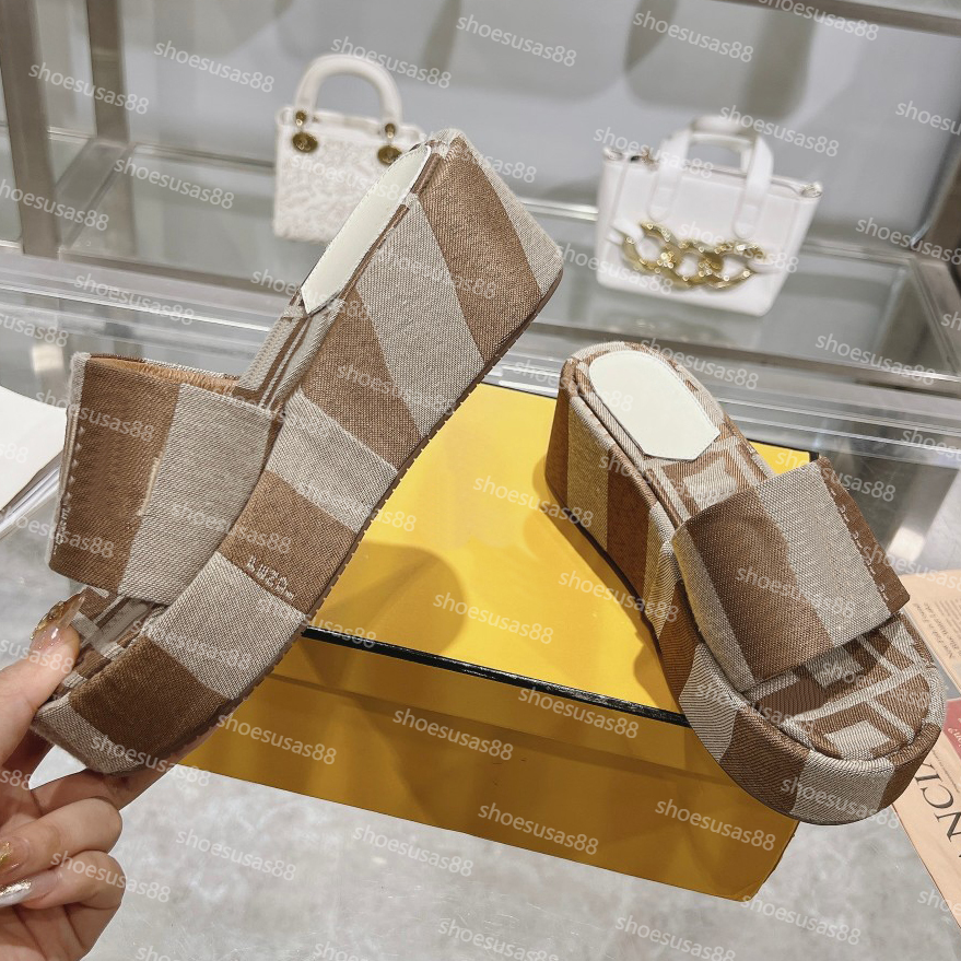 Women Sunshine Fabric Flatform Slides Sandal Designer Top-Quality Embroideries Mules Platform Beach Slipper