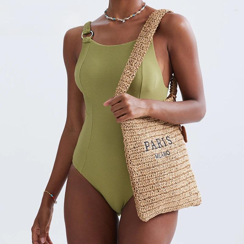 TOTES Femmes Sacs d'épaule des lettres de créateurs sacs à main décontractés papier creux de papier tissé grand sac à main été fait main 2025