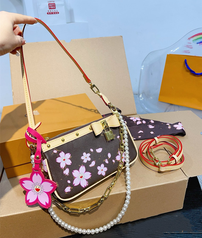 Sacs à bandouliers Luxury Womens Diigner Sac Mahjong Sac Murakami Sakura en cuir Sacs à bandoulière rivet Cherry Blossom Dames Femmes Sac à main