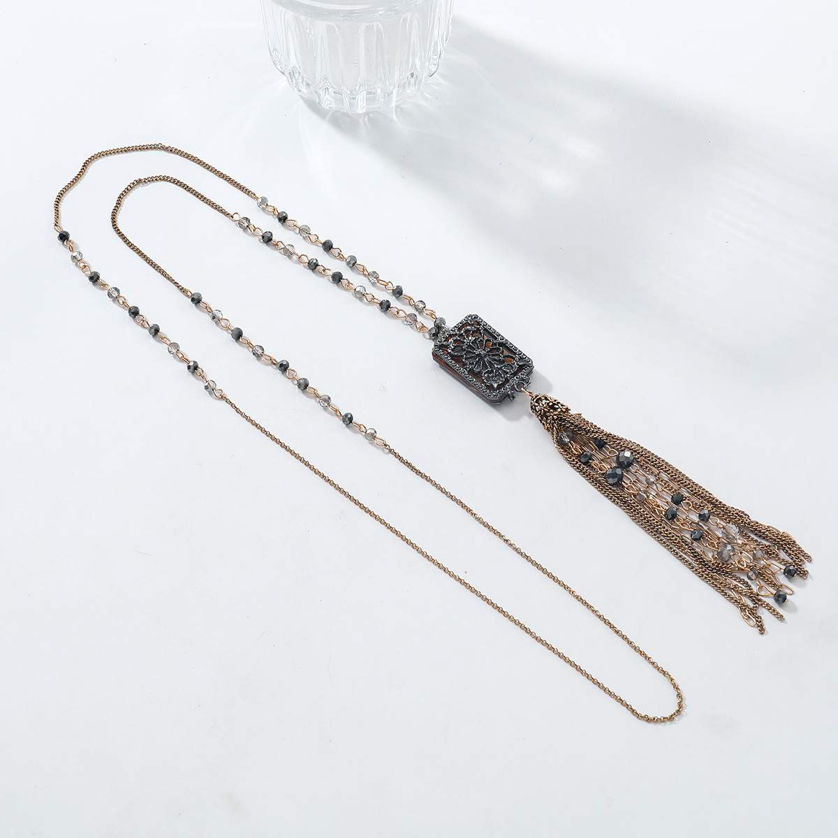 Autumn Style Multi Layer Tassel Geometric Hollow Pendant Necklace Simple And Charming Exquisite Gift Necklace For Girls Daily Wear Fashion Jewellery