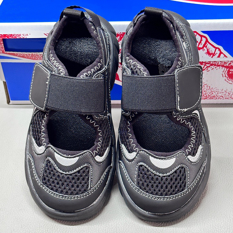 2026 Baskets de créateurs pour enfants Pantoufles pour tout-petits 92O Baby Eva Shoe Garçons Filles Antidérapant Kid Tainers Diapositives Nourris