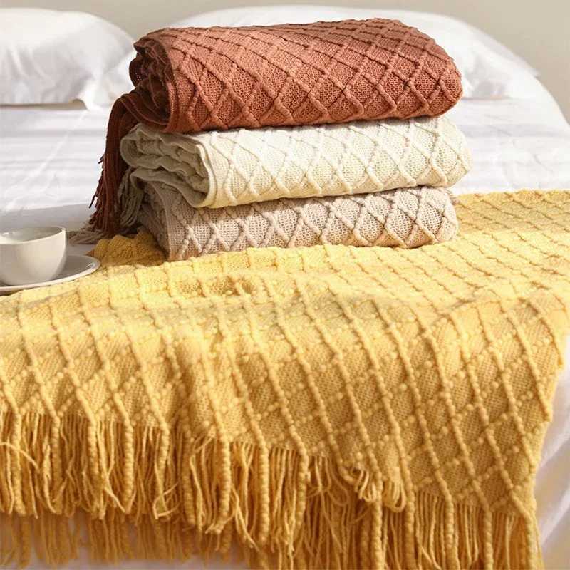 Nordic Faux Cashmere Sofa Blanket Office Nap Comfortable Bedspread Soft Homestay Decoration Blanket Thick Winter Knitted ShawlW251107-image-1083909166