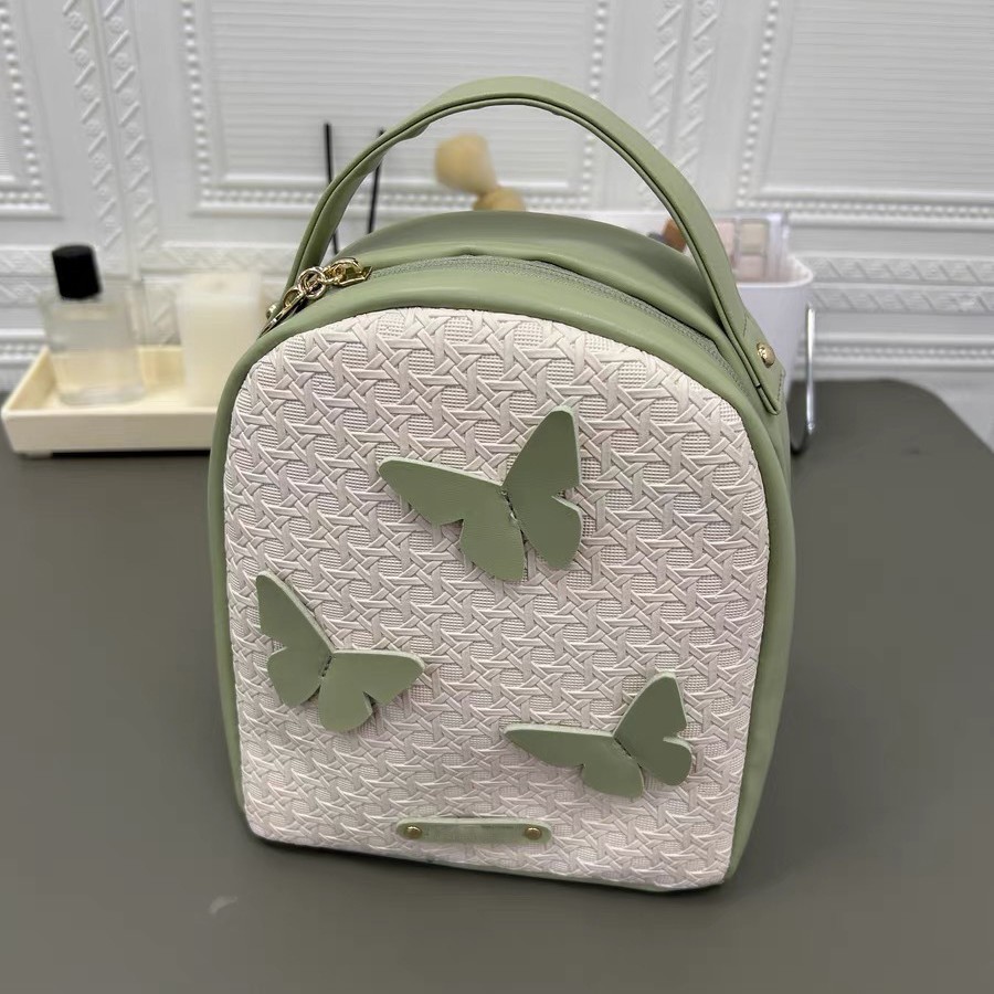 MO223M petit sac à dos frais pour femmes, nouveau style tendance ins forêt papillon, sac à cosmétiques portable grande capacité 2023