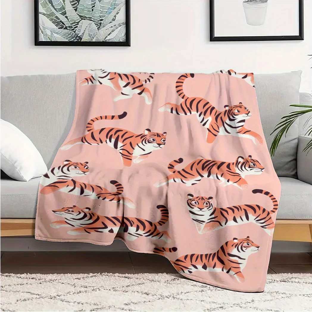 Cozy Tiger Print Flannel Blanket - Soft Warm Versatile for Sofa Bed Office Camping All-Season ComfortW251107-image-1083902821