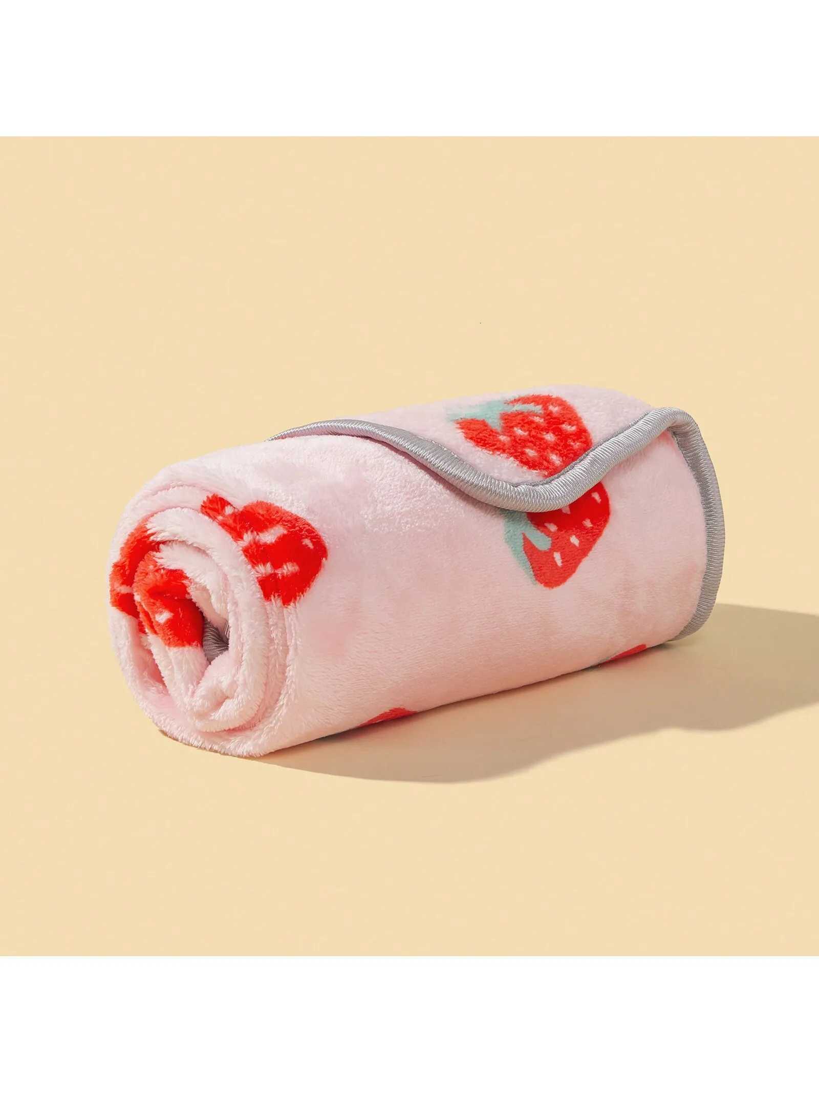 Fleece Pet Blanket Plush Pink Strawberry Warm Blanket For Autumn Winter Sleeping Of Medium And Small Sized Cats And DogsW251107-image-1083908985