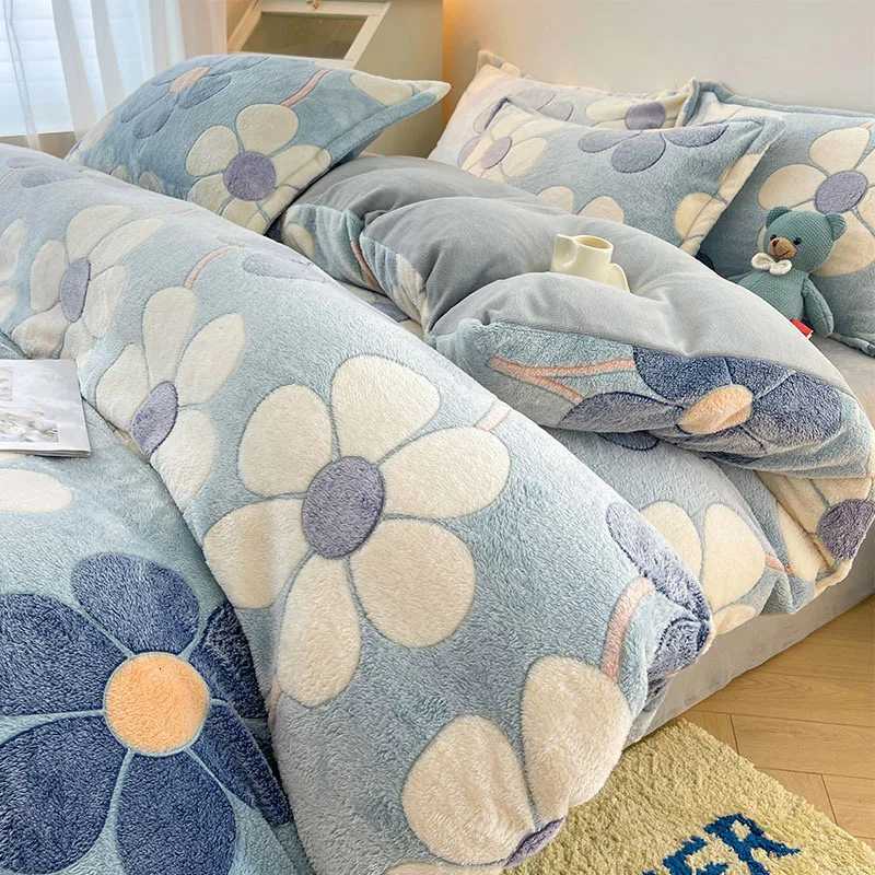 new Cartoon flower pattern quilt cover autumn winter dormitory single bed sheets wear resistant machine washable bedding 4 pcs H251111-image-1084147569