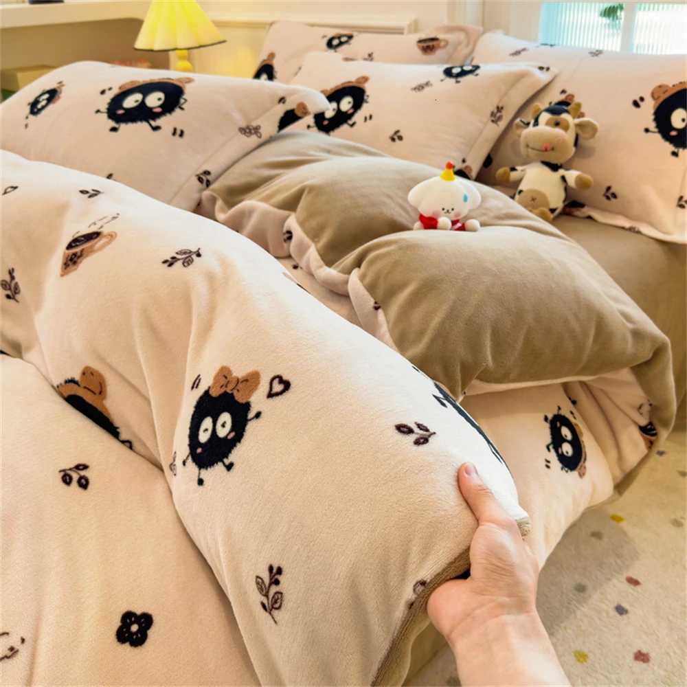 Cartoon Printed Milk Velvet Bedding Set Quilt Cover Bed Sheet case Thicken Duvet Cover Winter Bedroom Decor Four-Piece Set H251111-image-1084169395