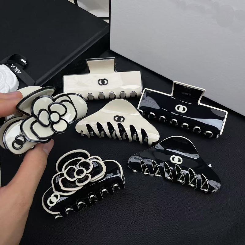 Designer Hair Clip High Quality Barrettes Women Black White Hair Jewelry Classic HairClip Accessories-image-1052921555