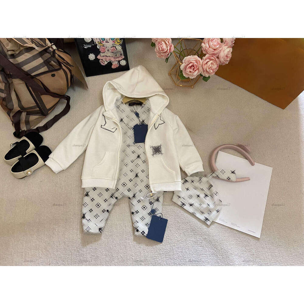 Top newborn jumpsuits infant bodysuit designer baby clothes toddler Floral print design jacket and pants A374X11N090-image-1084241719