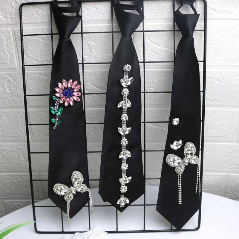 A Small Tie with A Chain Decoration That Doesnt Require Hand Knotting Suitable for Both Boys and Girls with Trendy PersonalityW251111-image-1084187306