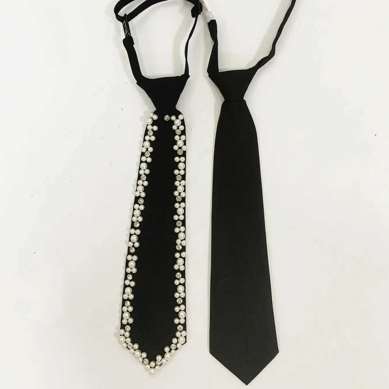 Tie Classy and Elegant a MustHavef ort heB eginningo fS choolS easonW hichC anB eU sedf orC ouplesa ndB estF rienW251111-image-1084213847