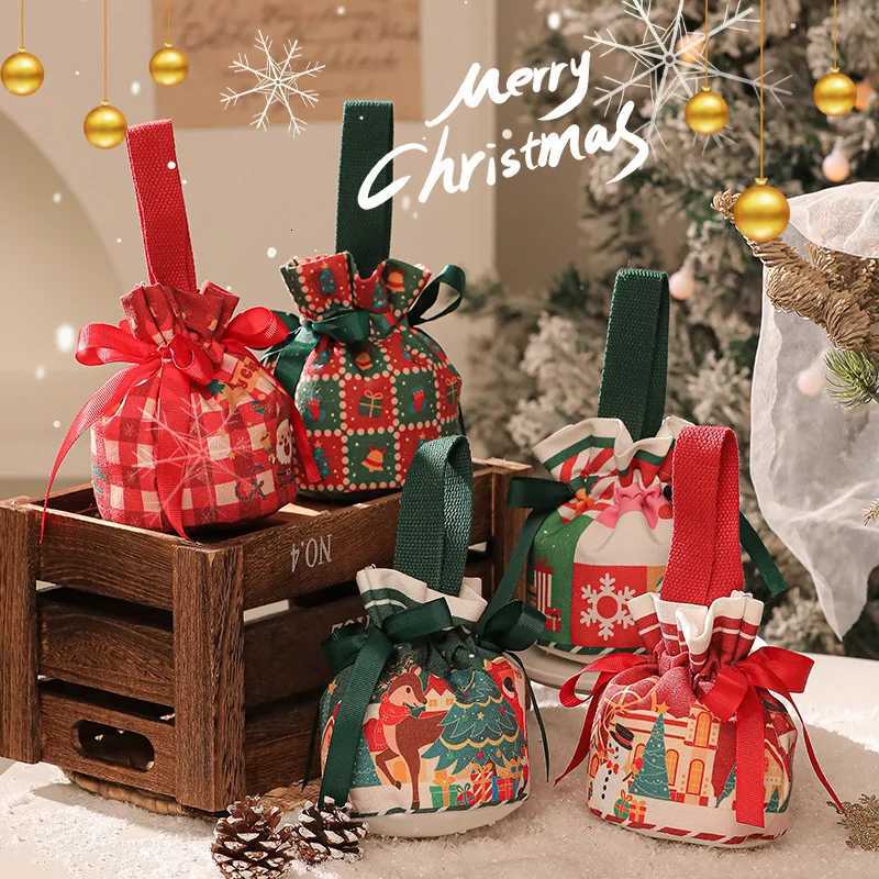 VIKAMA 10pcs Christmas Gift Bag With Bow Cartoon Apple Candy Packaging Box Party Supplies Linen Storage Bag M251113-image-1084490293