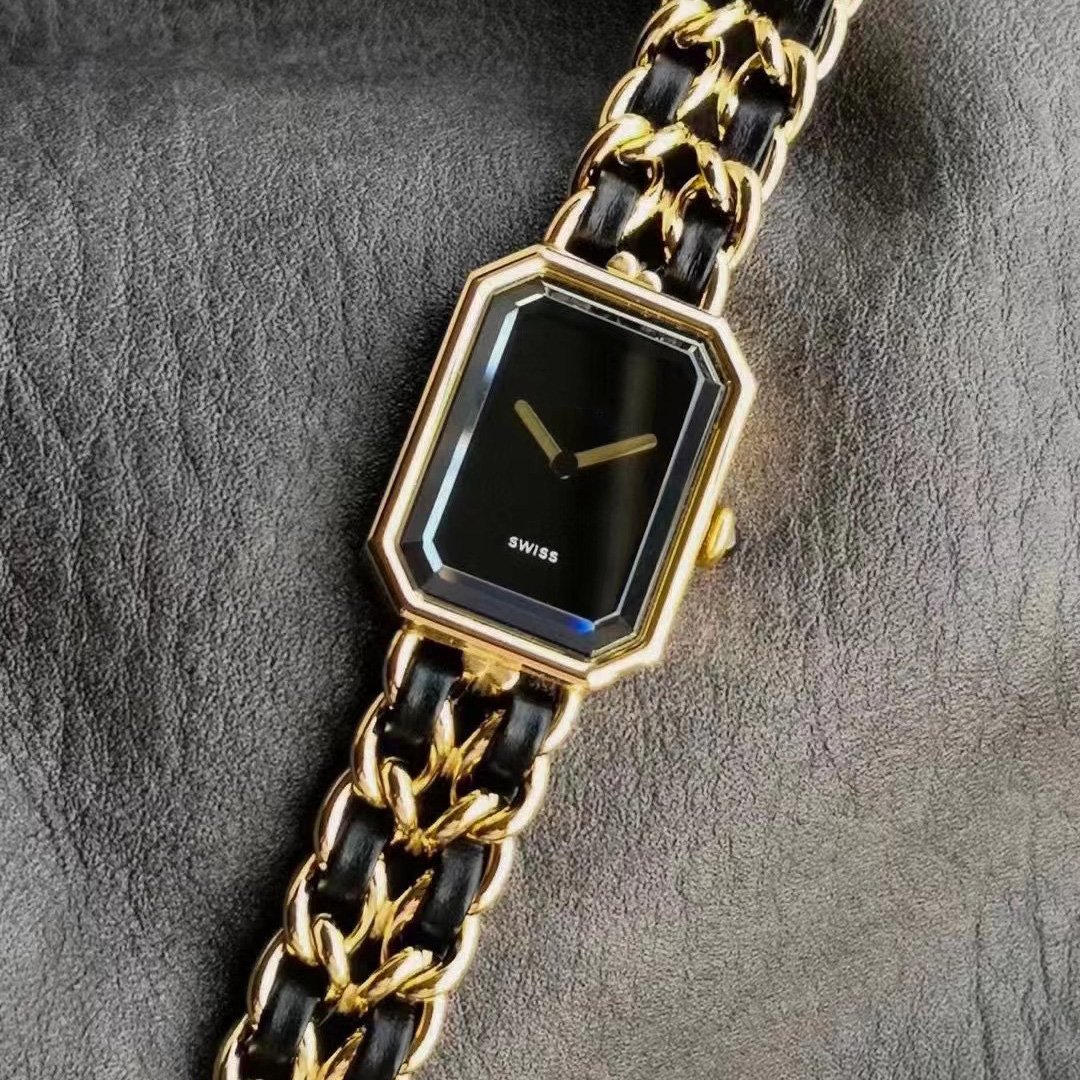 Montre de créateur de haute qualité pour femmes, Cube noir, bijoux classiques, montre à quartz, bracelet entrelacé en acier et cuir noir