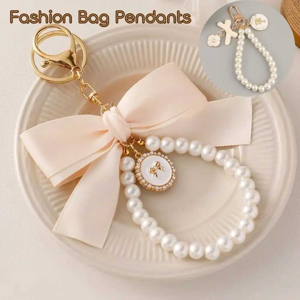 Noeud papillon porte-clés chaîne de perles sac de mode pendentifs fourre-tout suspendus ornements doux porte-clés accessoire filles porte-clés dé