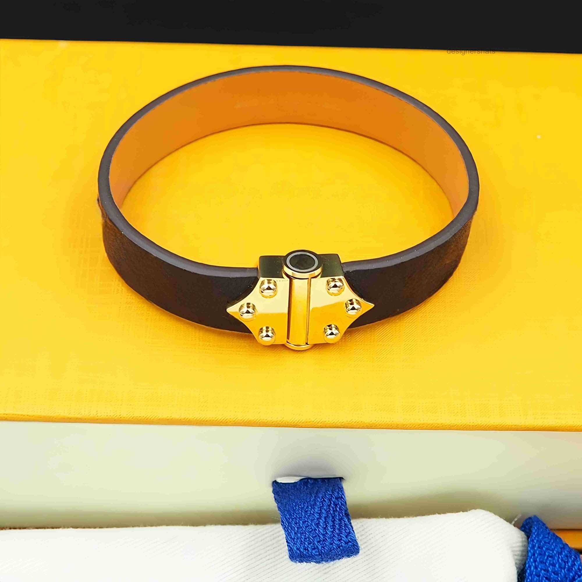 Bangles Women Men Leather Bracelet Designer Jewelry Sier Bangle Fashion Charm Braclet High Quality designer Flower Classic Womens Mens Bracelets Ban