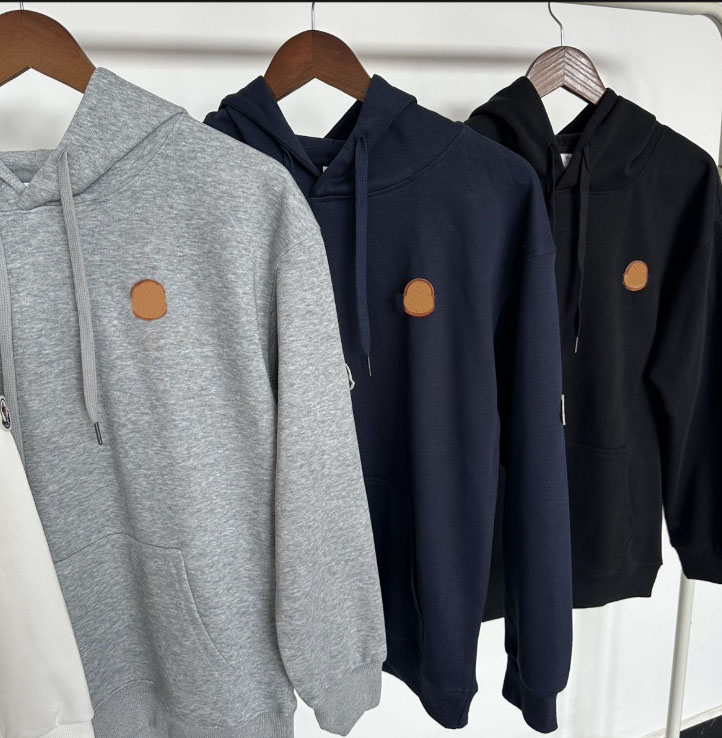 Badged Hoodie Mens Hoodies Designer Hooded Men Clothing Tracksuit Set Pullover Long Sleeve Casual Zip Up cardigan Sweatshirt Sweatsuit Set