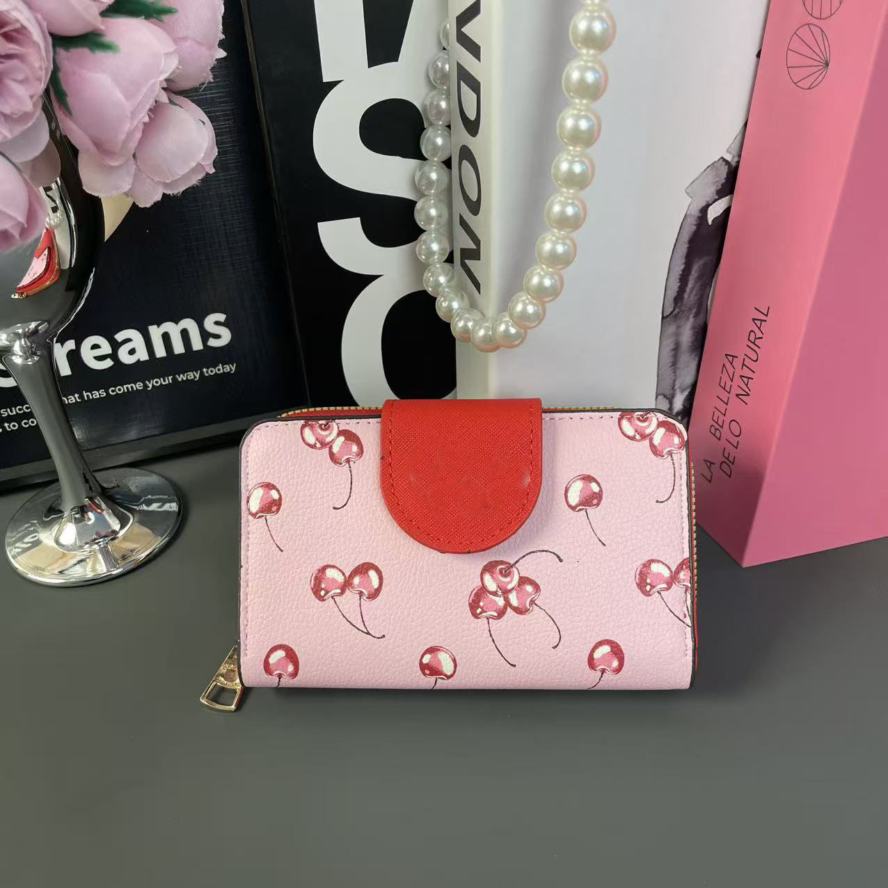 2025 Brand Designer Cow Leather Fashion Mens Womens Purses High Quality Short Wallet For Men Credit Card Wallets