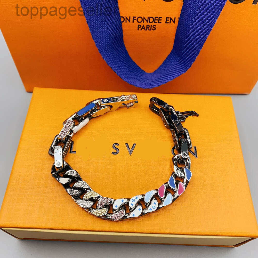 High Quality Classic Fashion Bangle Stainless Steel Bracelets VL Gold Bracelet Brand Men Valentine S Gift Jewelry Designer For Women Teacher 5A8 FAV