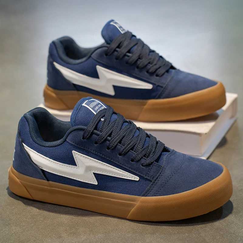 Canvas Mesh Man Sneakers 2025 Summer Mens Casual Shoes Fashion Light Footwear Wear resistant Anti Rubber Outsole Slip on 7 Z251114