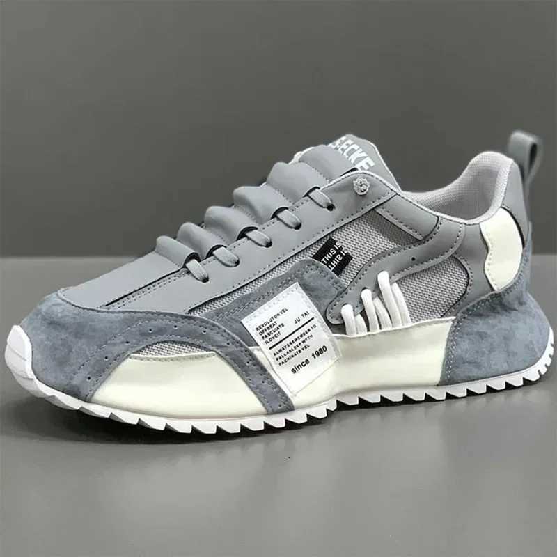 Man Sneakers Summer Mesh Lace up Leather Sports Four Seasons Casual Running Shoes Mens Comfortable ForrEST Gump Shoe Z251114