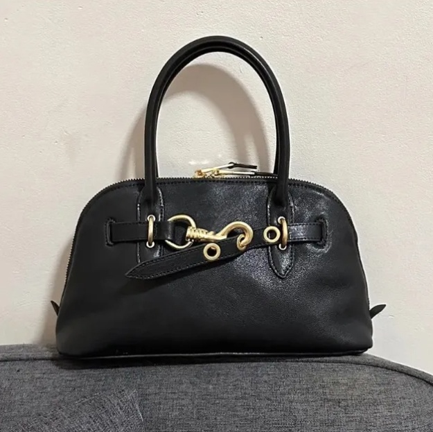 Leather handbag tote bag designer bag women's shoulder bag weekend shopping travel bag gold hardware detachable leather pendant high-quality in