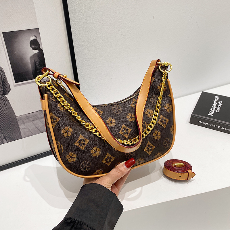 Free shipping, cross-border fashion, versatile new classic daily wear, casual retro print, large capacity small square bag, single-shoulder crossbod