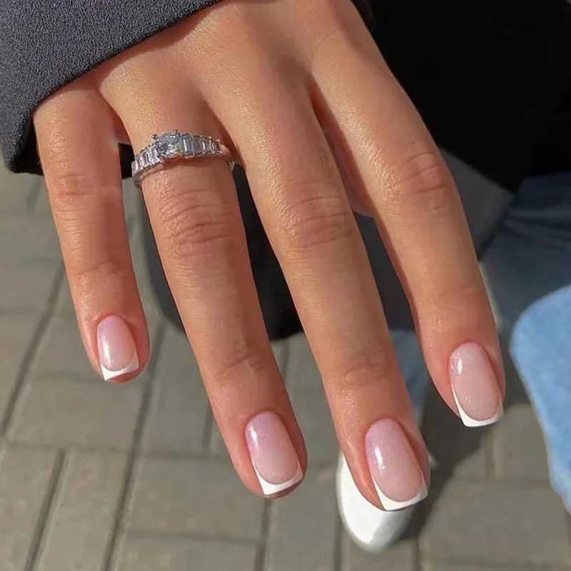 24 PCs Short French Minimalist Nails with 1 Jelly and 1 Nail FileT251118T251119-image-1085214329