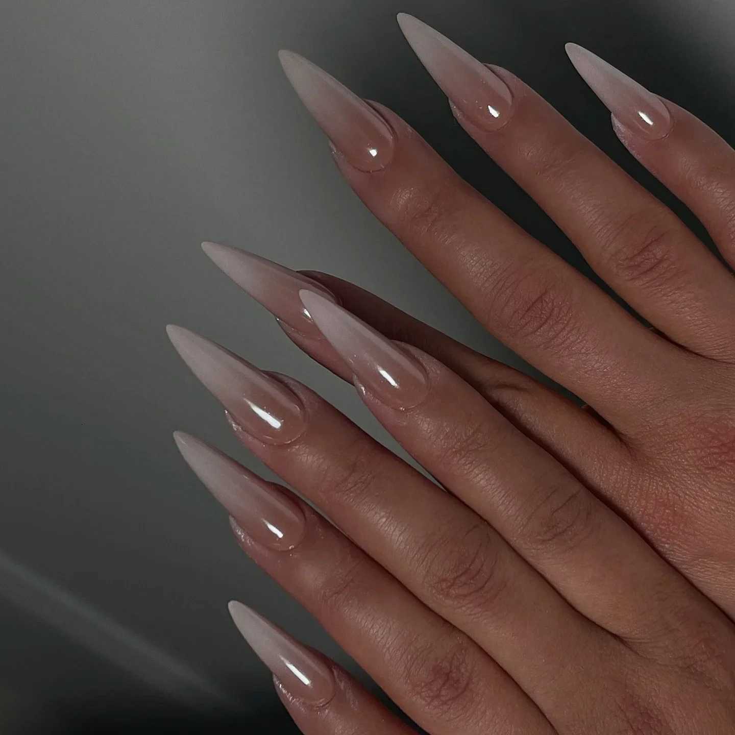 24Pcs White Gradient Press on False Nails Acrylic Stiletto Almond Fake Nail Wearable Solid Color Simple Full Cover Manicure TipsT251118T251119-image-1085215610