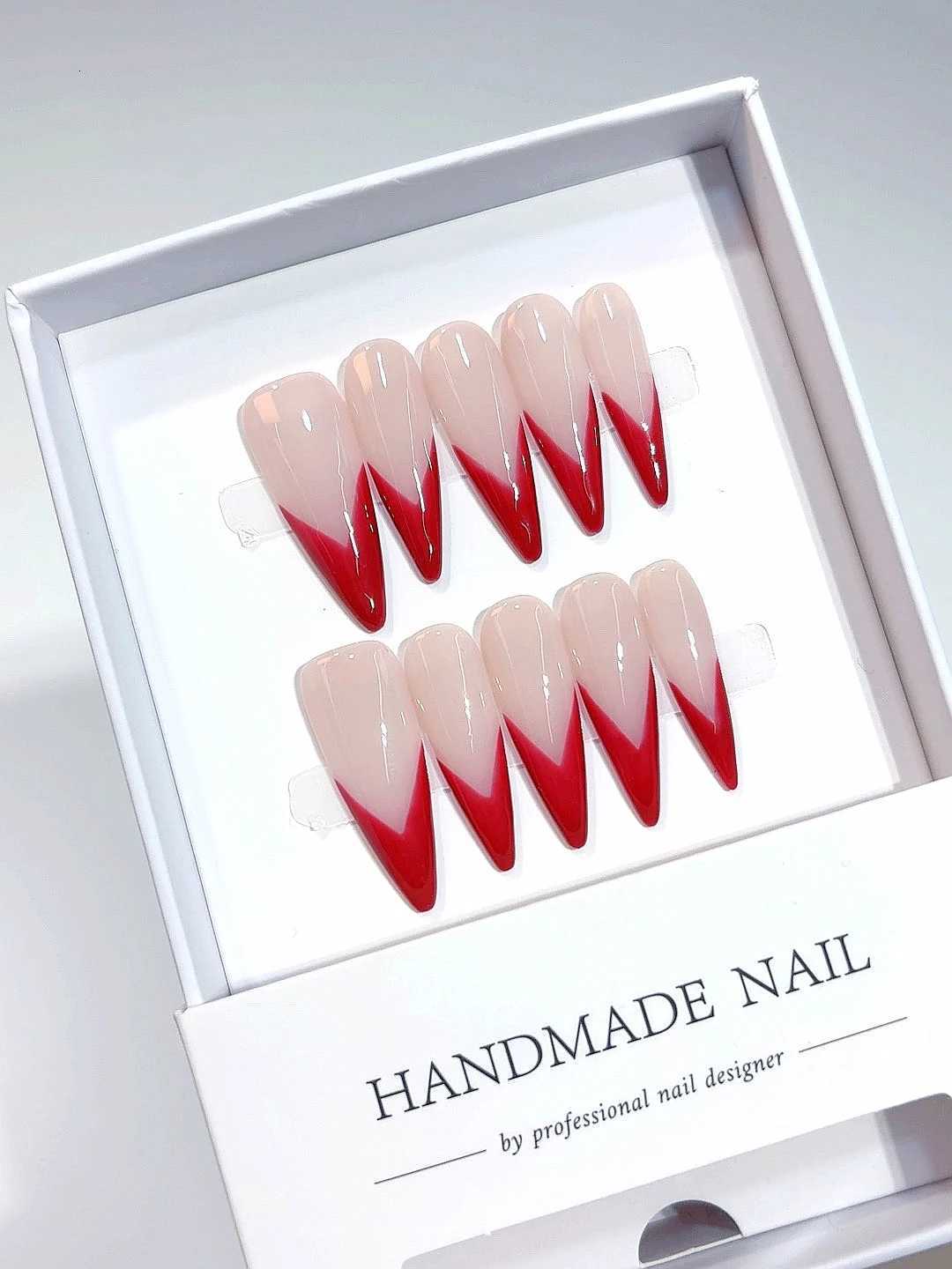Red V French Mid-Length Pointed Fashion Nail Art A035T251118T251119-image-1085221757