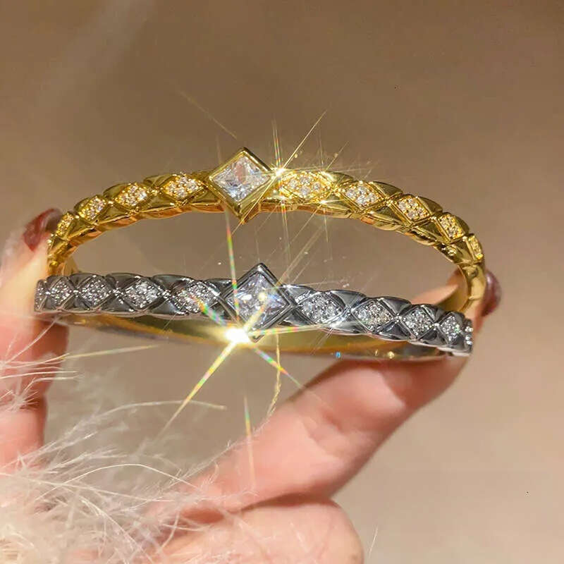 2025 NEW Luxury Designer Real Gold Plated 5A Grade Zircon Rhombus Bracelet Niche Hand Ring Light High-end Sense Temperament Jewelry for Women