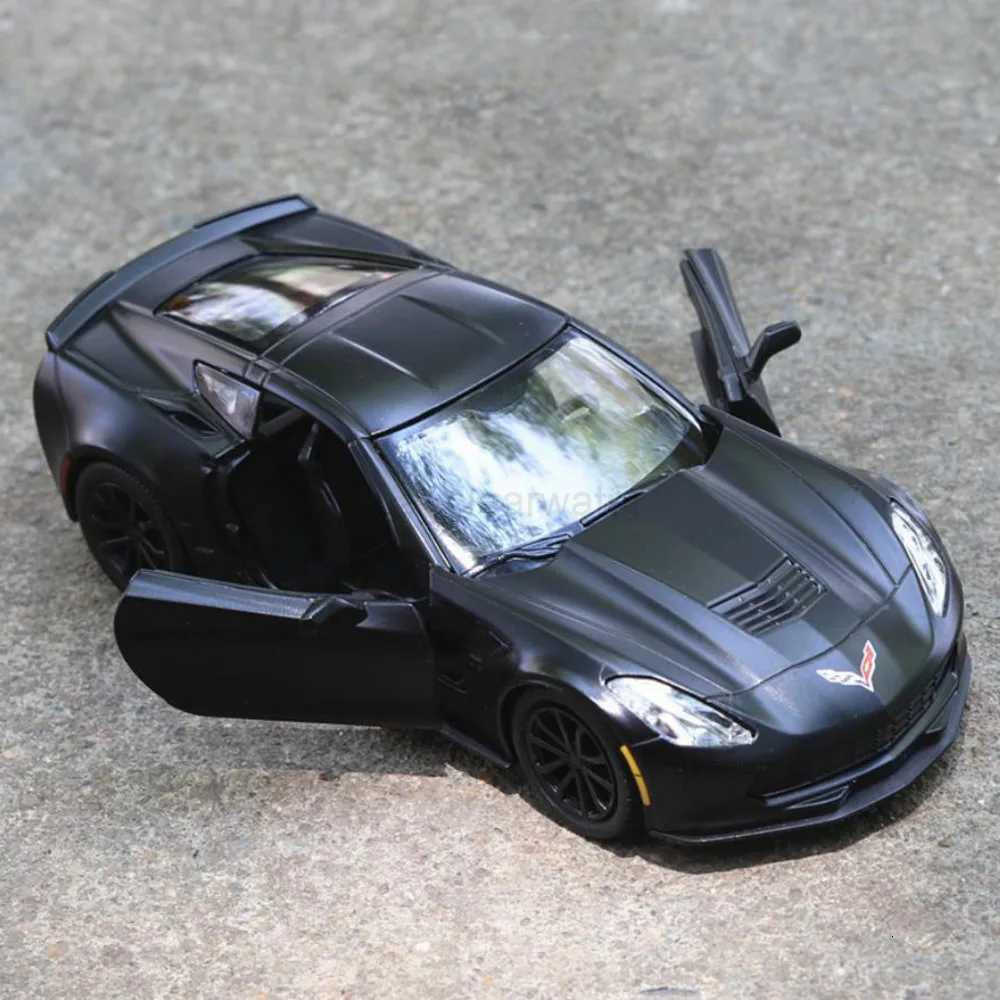 1/36 Chevrolet Corvette C7 Alloy Diecast Super Sport Car Model Toys Simulation Metal Vehicle Body With Pull Back Childrens Toys C251118-image-1085179917
