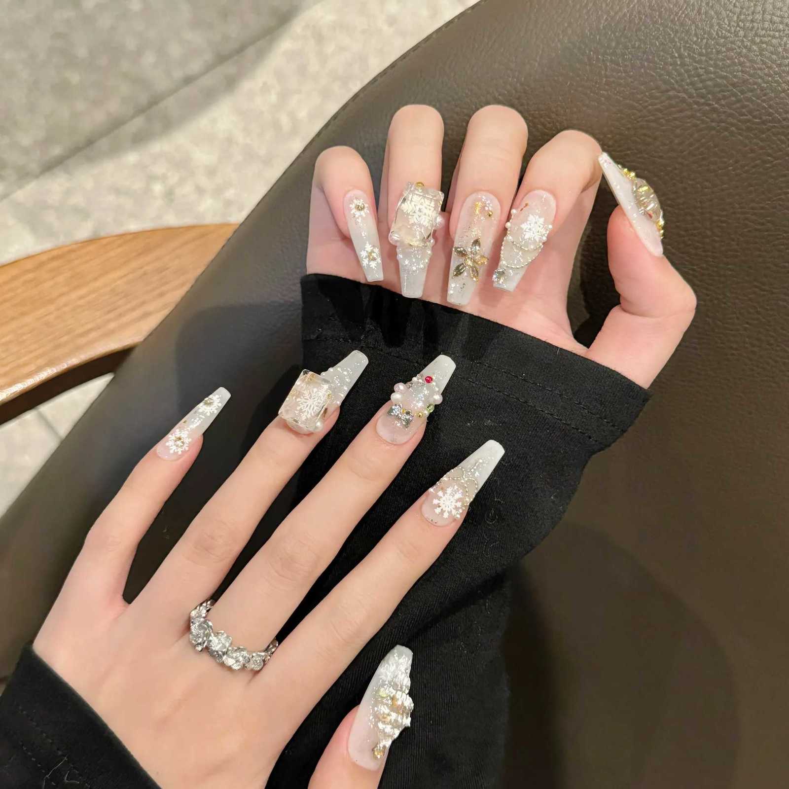 10pcs White Handmade Fake Nails Art Christmas Aurora Snowflakes Design Long Ballet False Nail Tips Diamond Coffin Press on NailsT251118T251119-image-1085221682