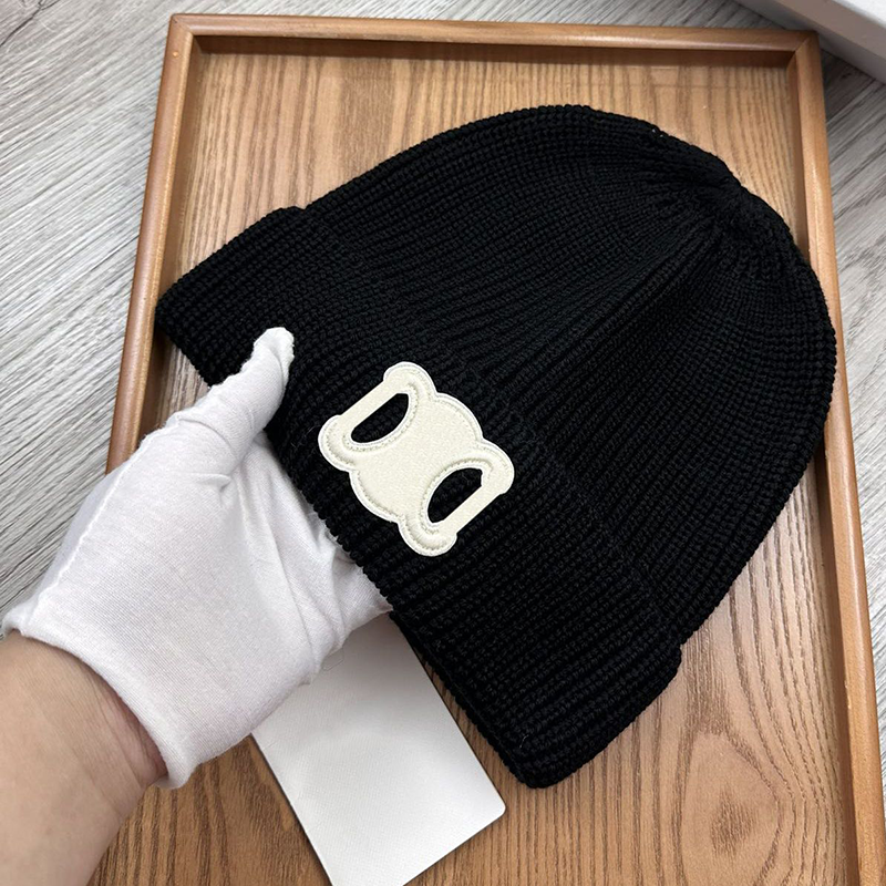 Top Designer Beanie Good Material Embroidery Luxury Knitted Hat Classic Unisex Trend Autumn Winter Elegance Versatile