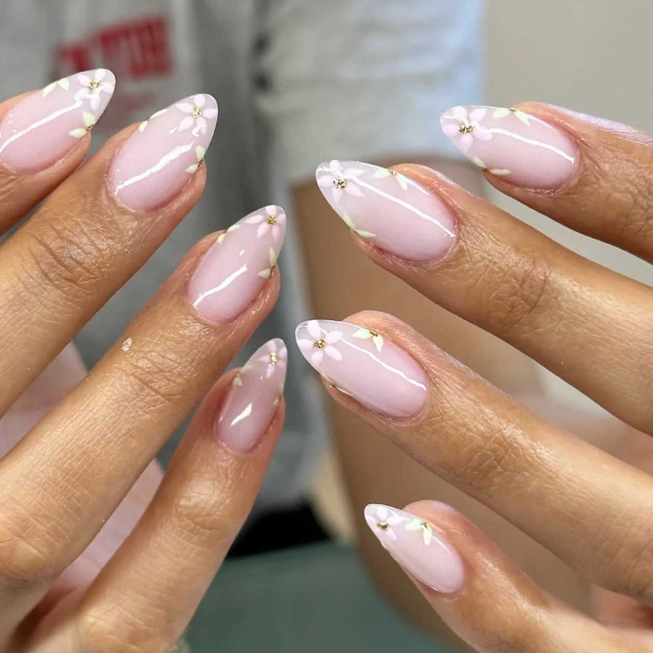 24Pcs Mid-length Almond Press on Nails with Flower Shiny Powder Design Fake Nail Detachable Finished Full Cover False Nails TipsT251118T251119-image-1085219067