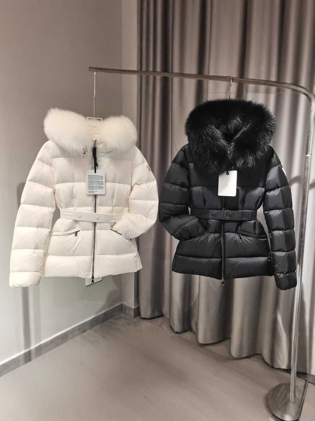Womens Down Parka with Fur Hood Winter White Duck Down Coat Lightweight Slim Fit Parka Womens White Parka Jackets Ideal for Cold Weather L260609
