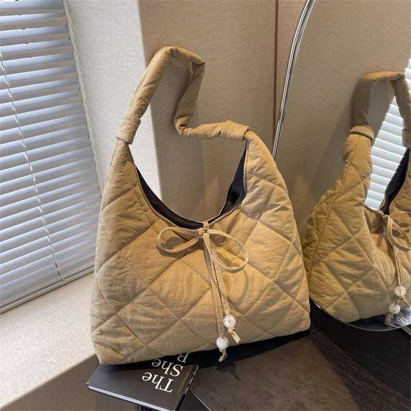 Womens shoulder bag art cross body handbag retro style lightweight casual day bag suitable for young ladies and girls studentsXJ250419