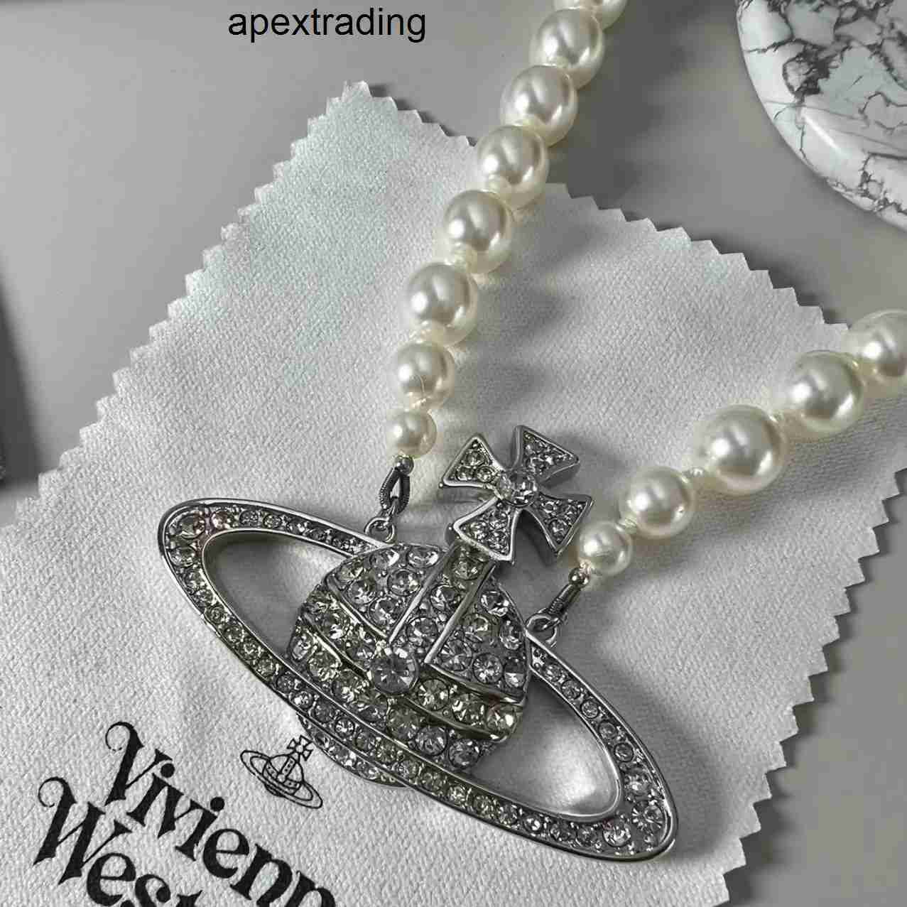 Designer Wests Woods High Version Queen Dowager Full Diamond Saturn Singlelayer Pearl Necklace with Personal viviane Vivienme viviennen viviennely w