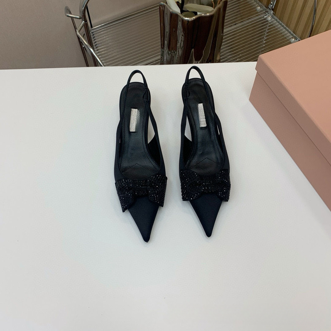French sexy style pointed bow water diamond sandals, winter new item, slim high heels, elegant women's high heels, luxury designer high heels