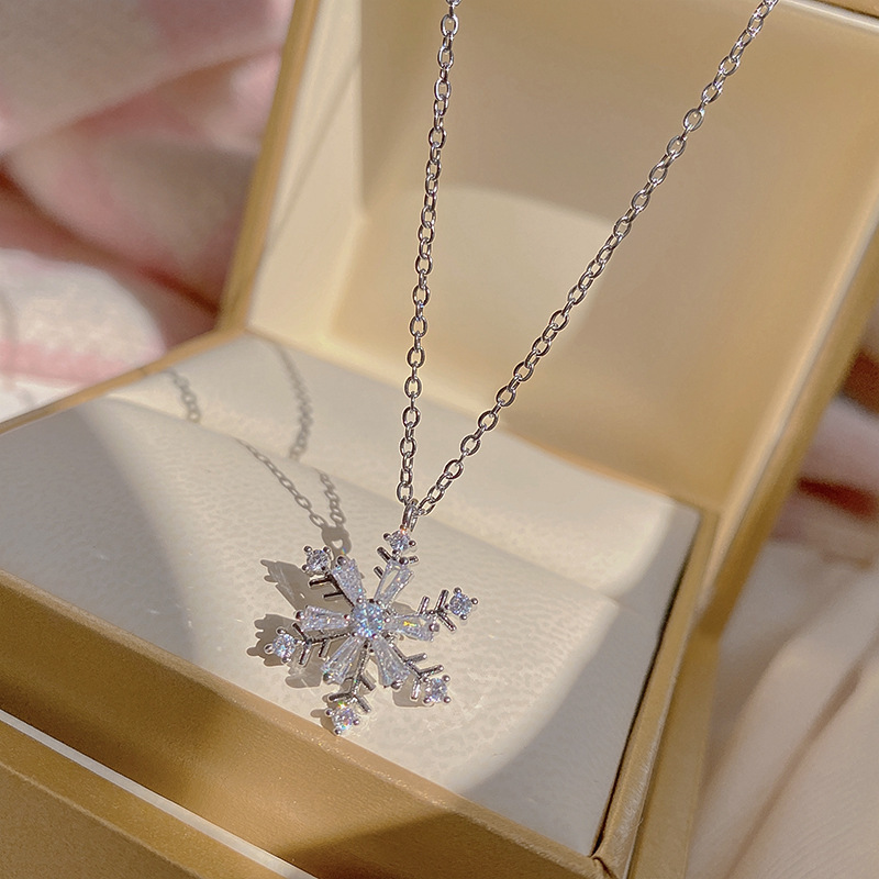 Rotatable Snowflake Necklace Women 2025 New Style designer necklace designer necklace for woman diamond chain luxury jewelry women mens necklace