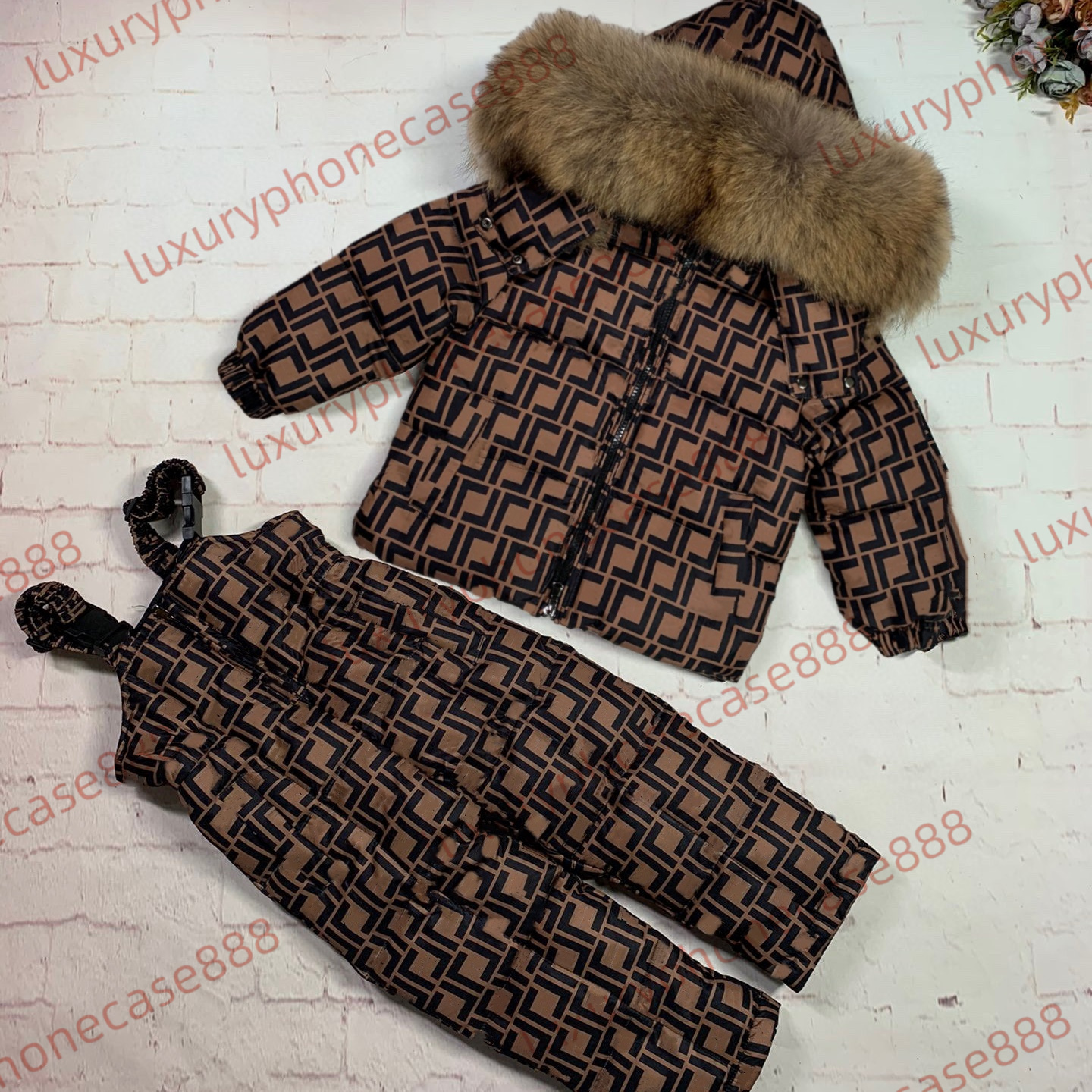 Kids designer clothes M Embroidered badge Down C letter print Jacket Hoodie Christmas Cotton Jacket+Pants Set Belt Style Winter B checkered set k-image-1085480875